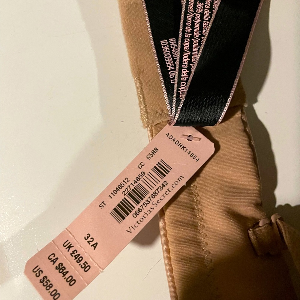Victoria’s Secret Push Up Bra (32A)